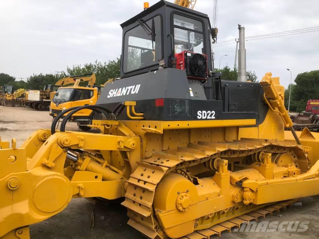 Shantui SD 22 Crawler dozers
