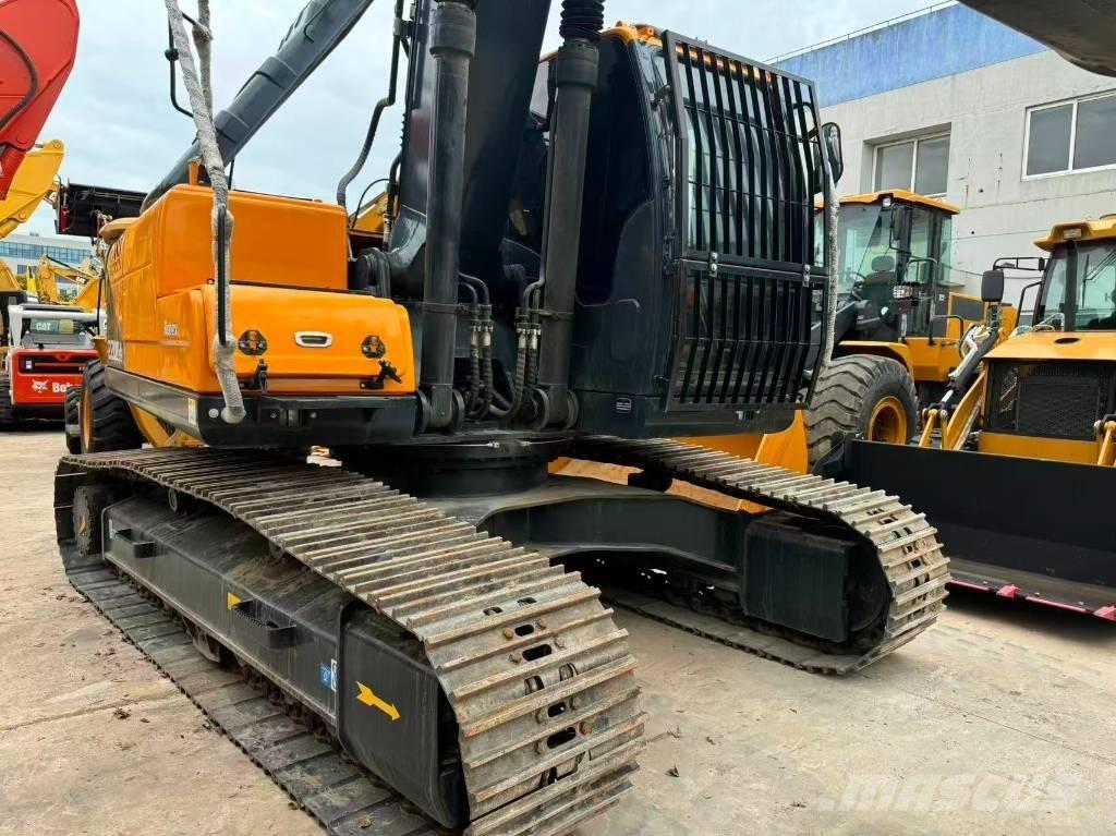 Hyundai R220LC-9S Mini excavators  7t - 12t