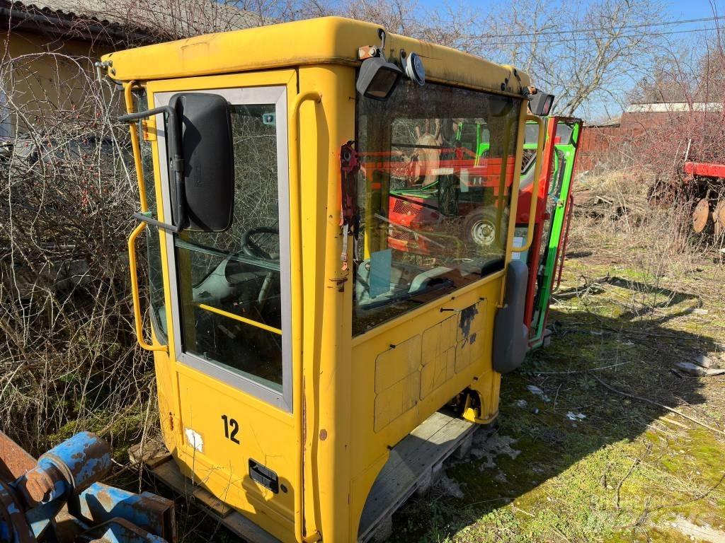 Volvo L 180 E CABIN Cabins and interior