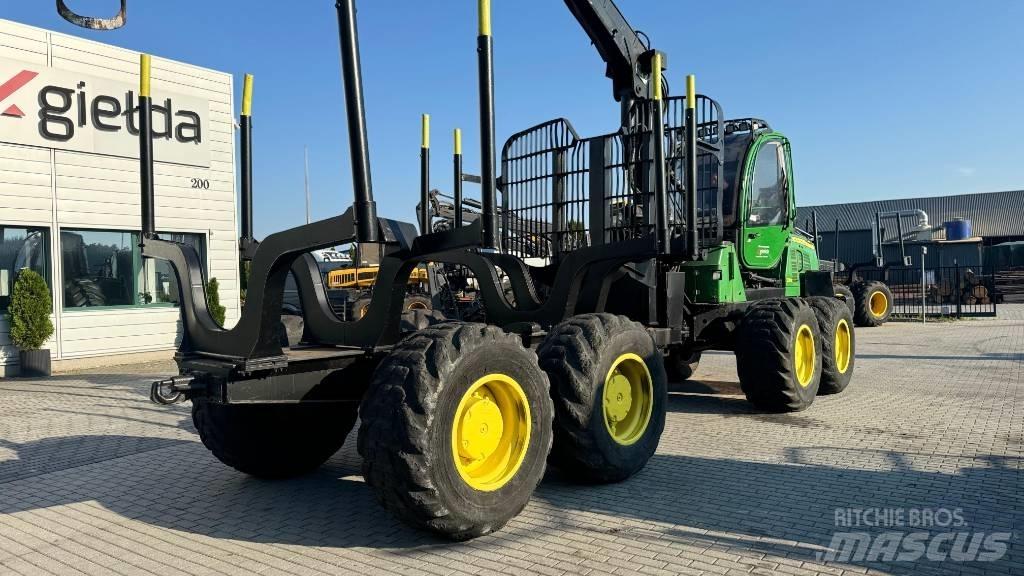 John Deere 1210 E Forwarders