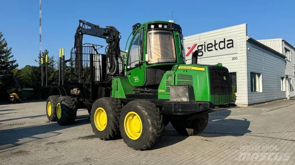 John Deere 1210 E Forwarders