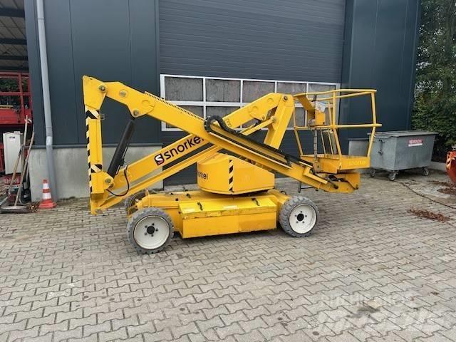 UpRight AB38N Articulated boom lifts