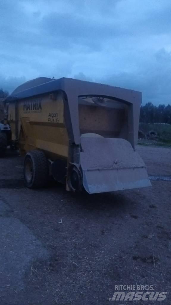  Matrix Argon Plus 16 Feed mixer