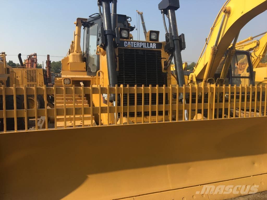 CAT D7H Crawler dozers