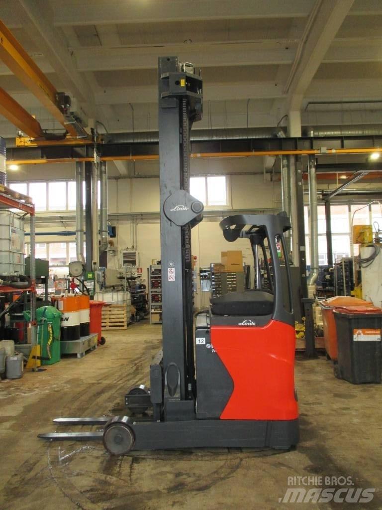 Linde R 16 HD Reach truck