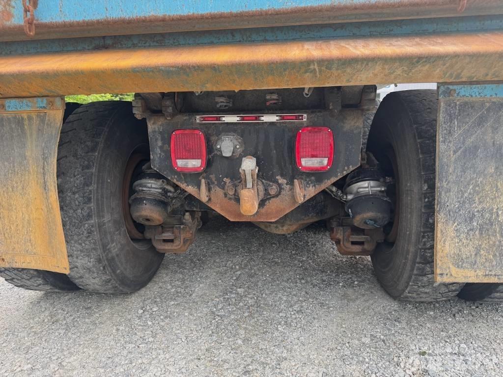 Mack Granite CT 713 Tipper trucks