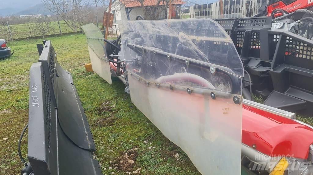  PistenBully  600 Snow groomers