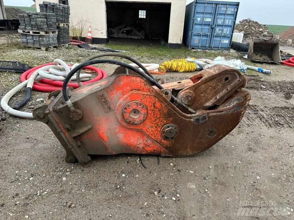 NPK G18JX Mobile crushers