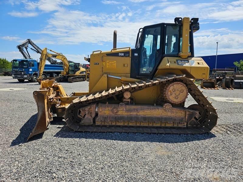 CAT D 6 N LGP Crawler dozers