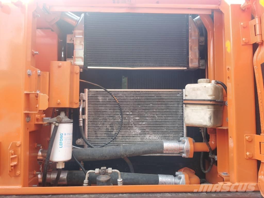 Doosan DX 225 LC Crawler excavators