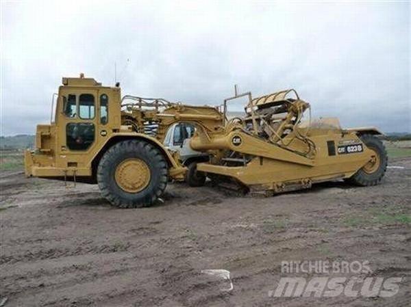 CAT 623B Wheeled excavators