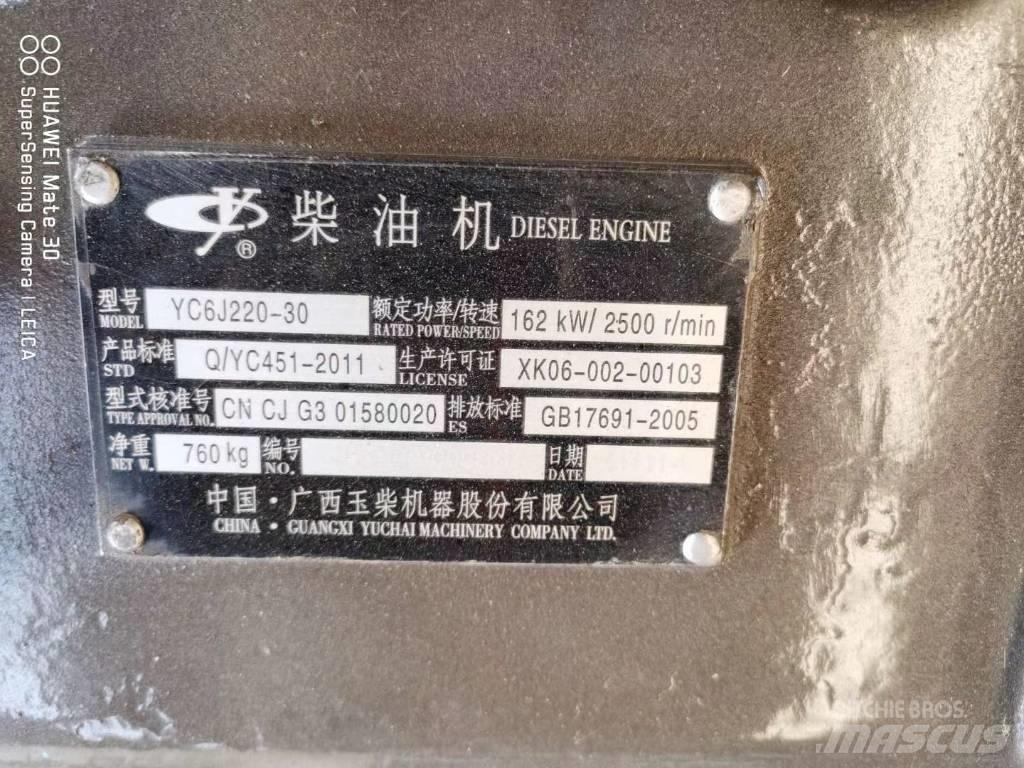 Yuchai YC6J220-30 Engines
