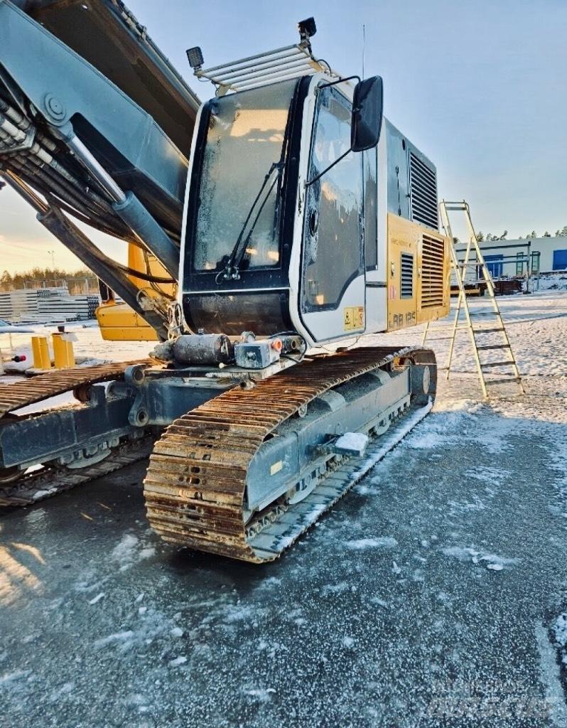Liebherr LRB 125 Vibratory pile drivers