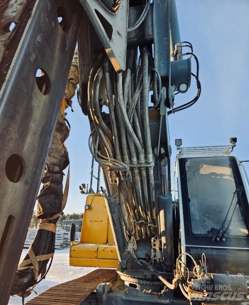Liebherr LRB 125 Vibratory pile drivers