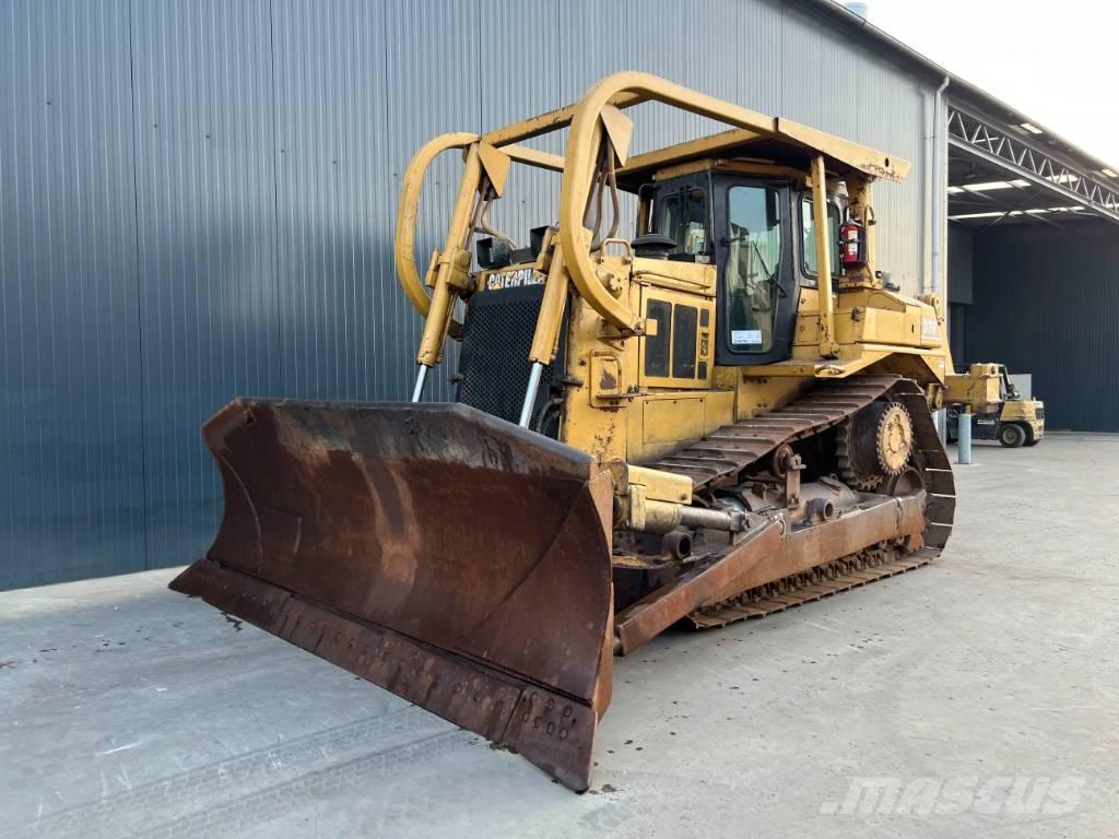CAT D7H Crawler dozers