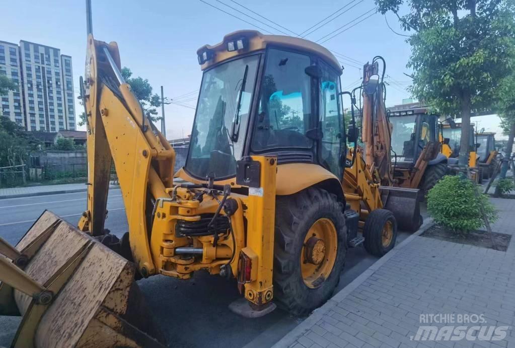 JCB 3 CX Backhoe