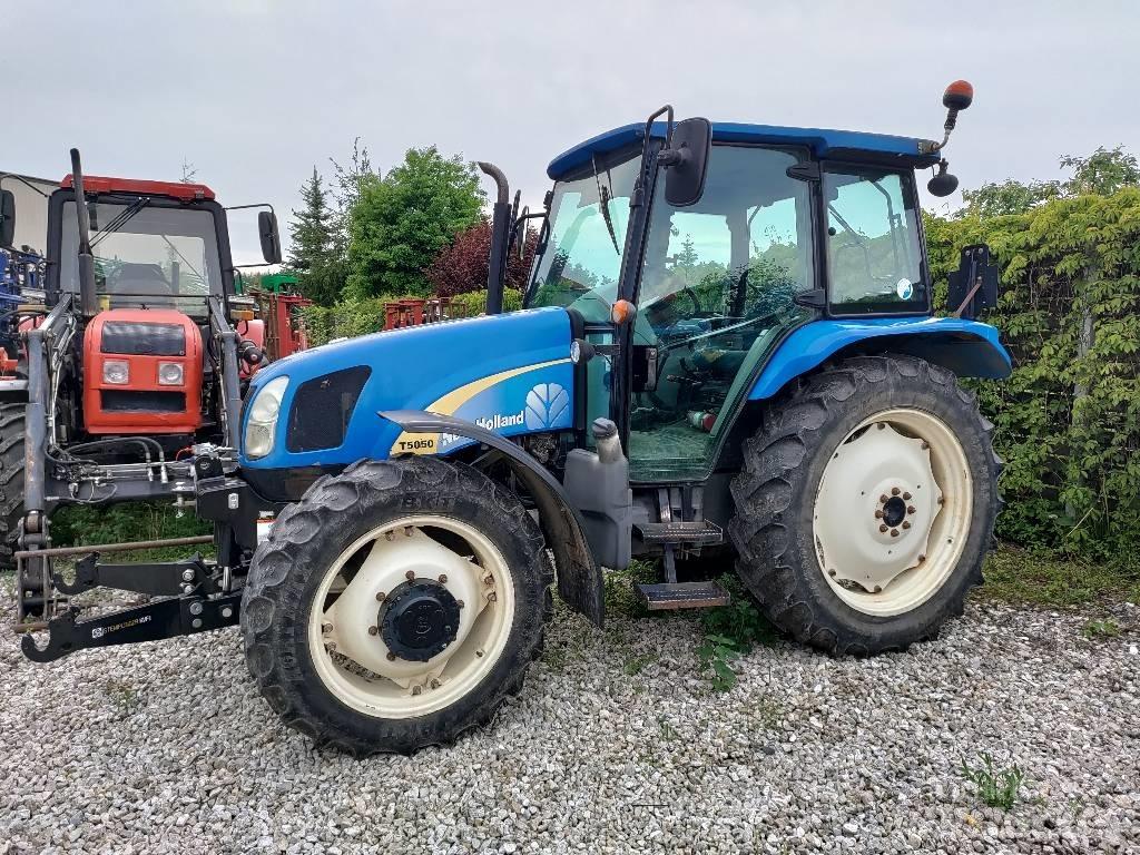 New Holland T 5050 Tractors