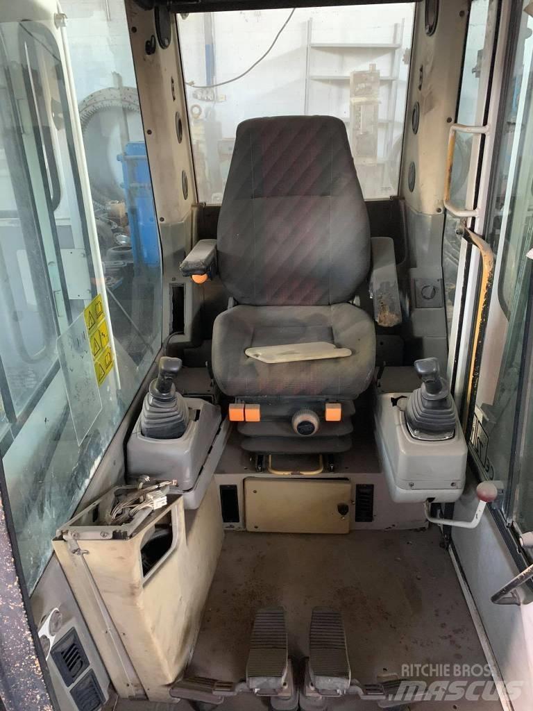 O&K Pms III Cabins and interior