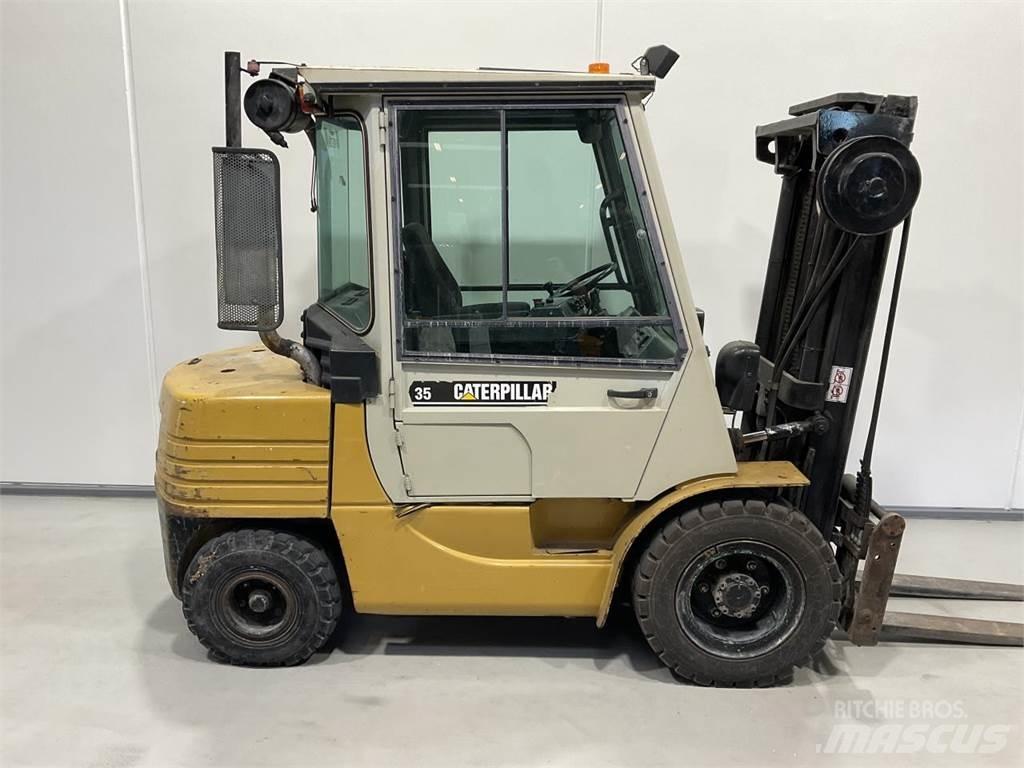 CAT DP35A Diesel trucks