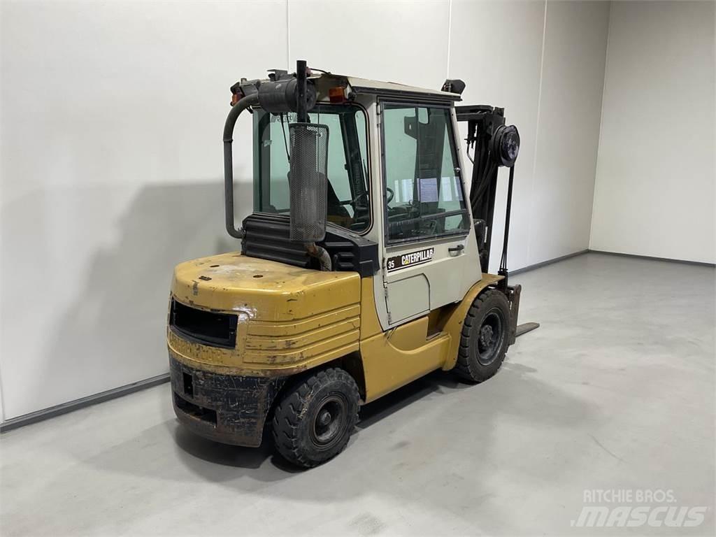 CAT DP35A Diesel trucks