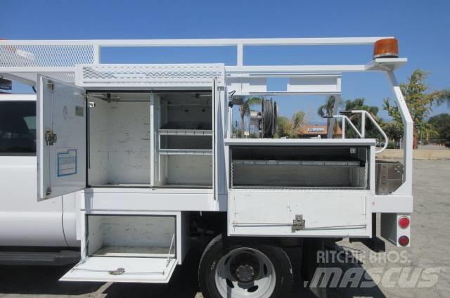 Ford F 550 Flatbed / Dropside trucks