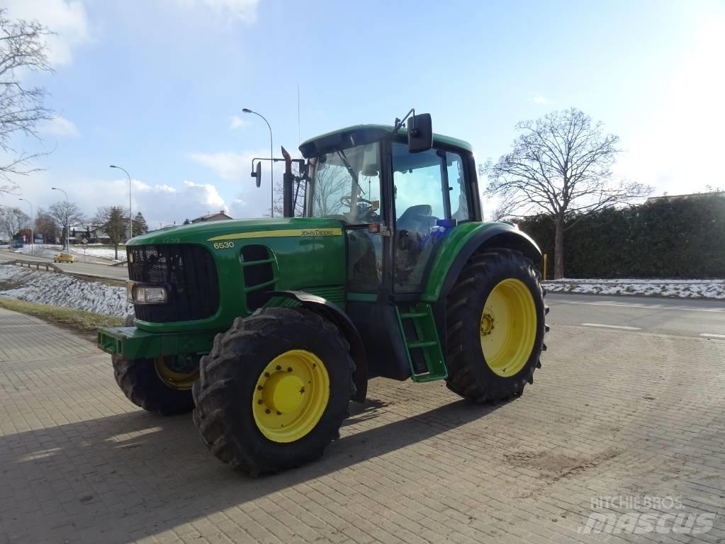 John Deere 6530 Tractors