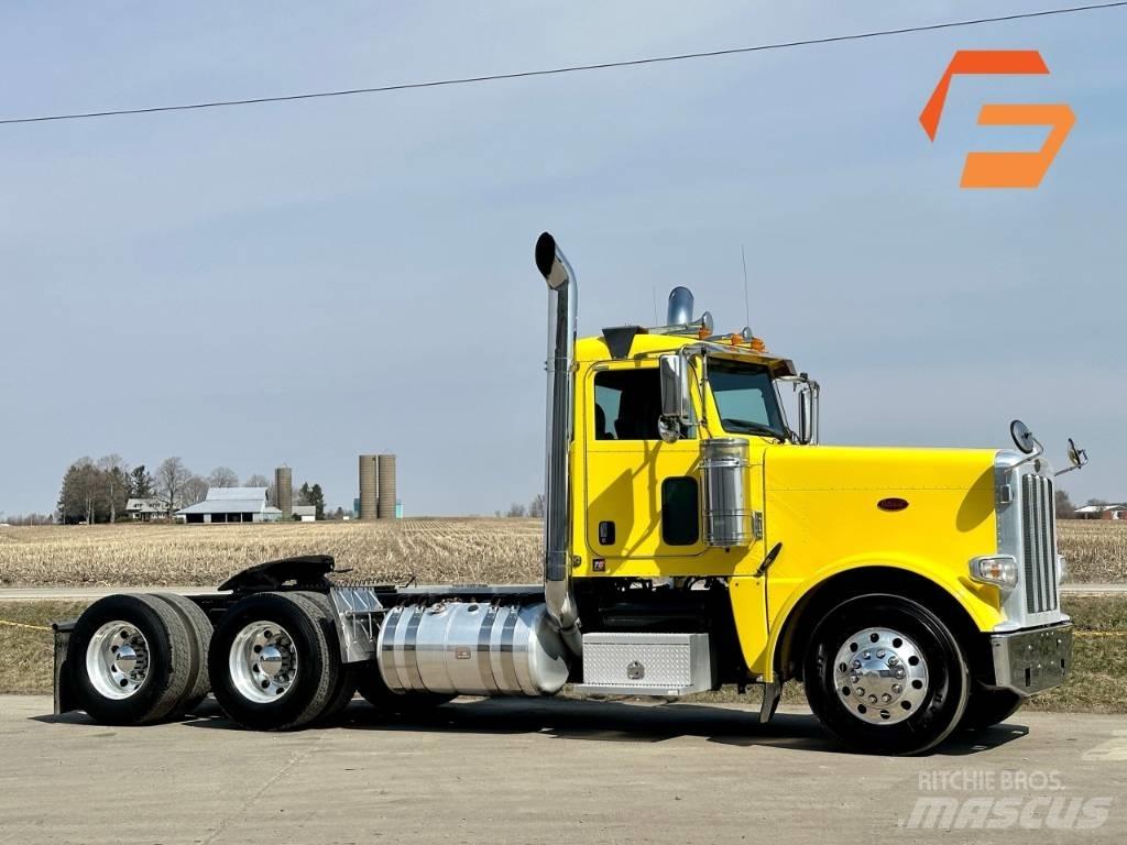Peterbilt 389 Prime Movers