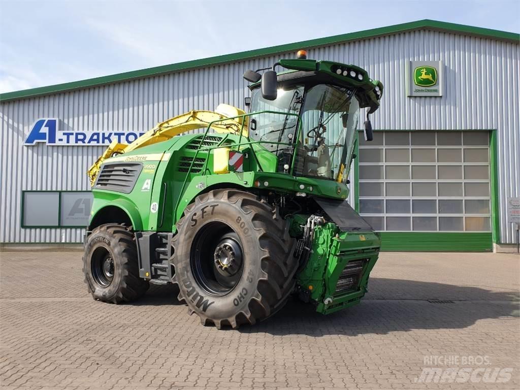 John Deere 9900 Forage harvesters