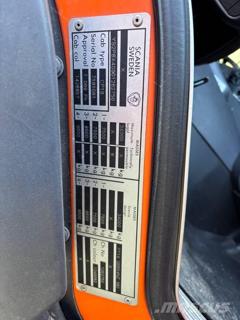 Bronto S55HDT Truck mounted platforms