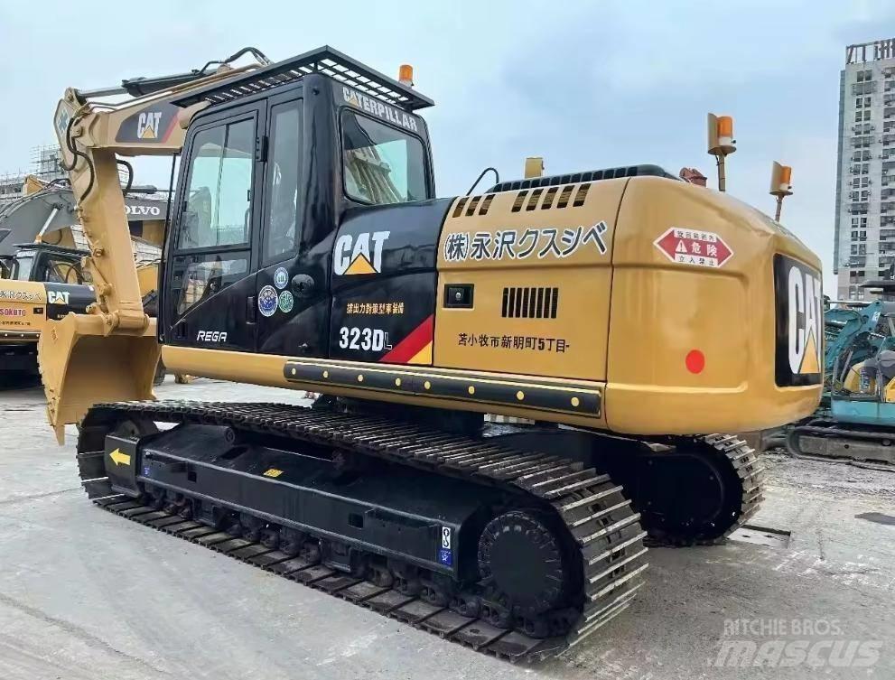 CAT 323 Crawler excavators