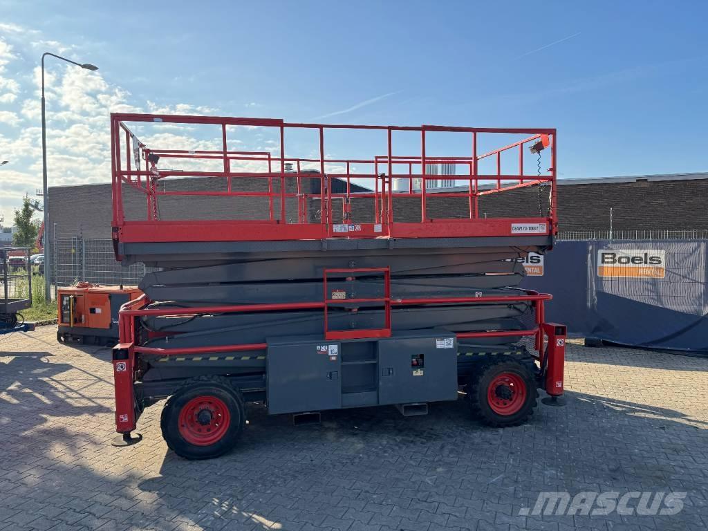 SkyJack 9250RT Scissor lifts