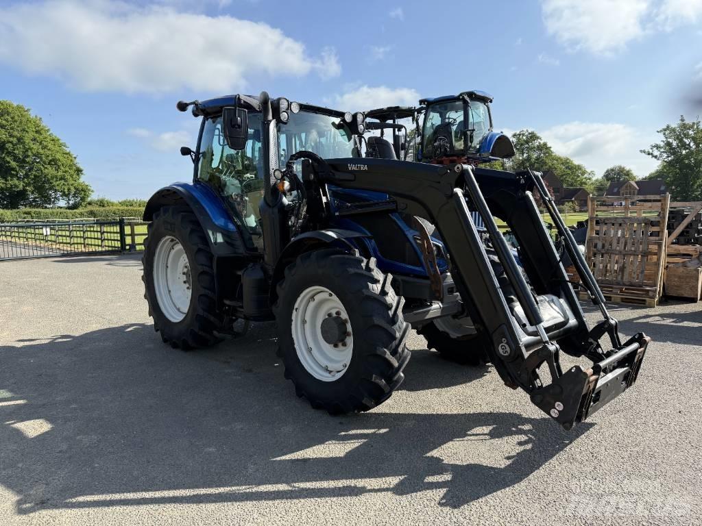 Valtra N 134 Active Tractors