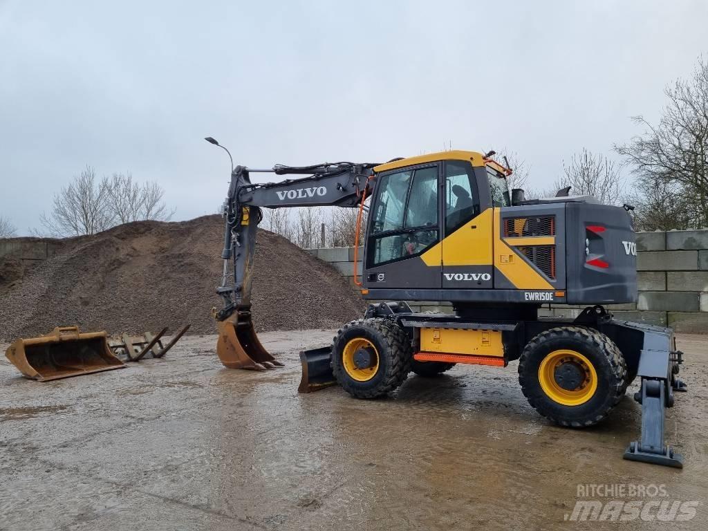 Volvo EWR 150 E Wheeled excavators