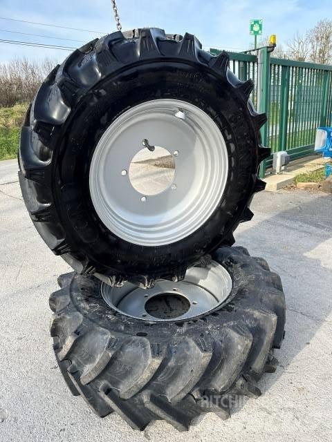  GREENEX 320/70R28 Tyres, wheels and rims