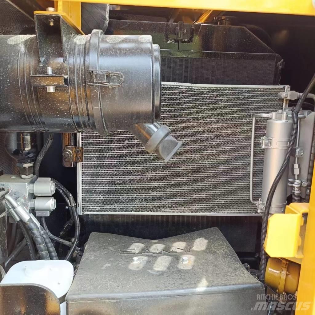 Sany SY 75 Crawler excavators