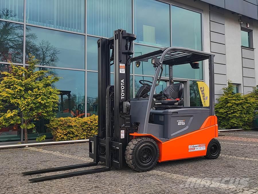 Toyota 8FBMT25 Electric forklift trucks