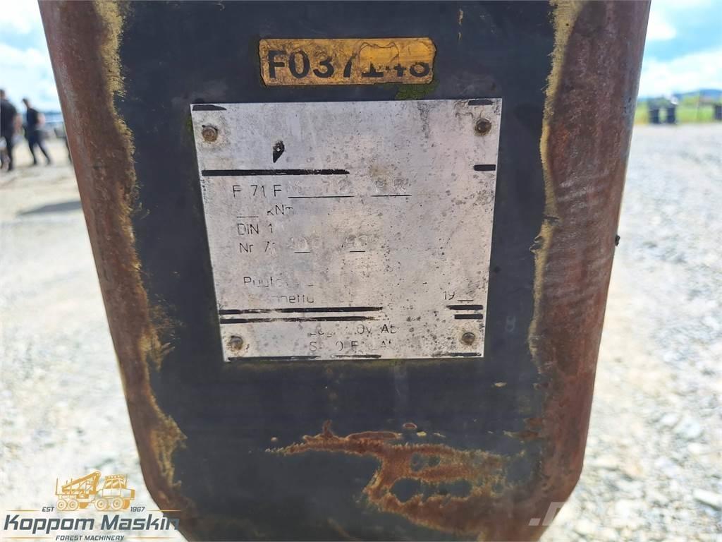 Loglift F71 Loader cranes