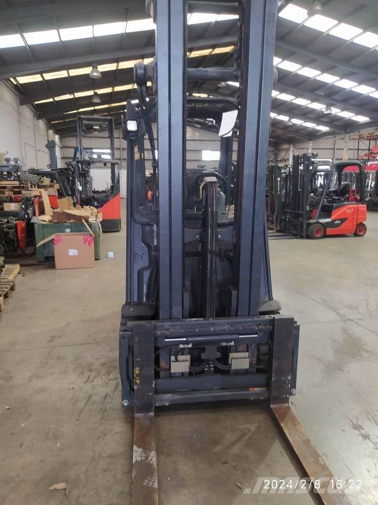 Linde E30/600 Electric forklift trucks