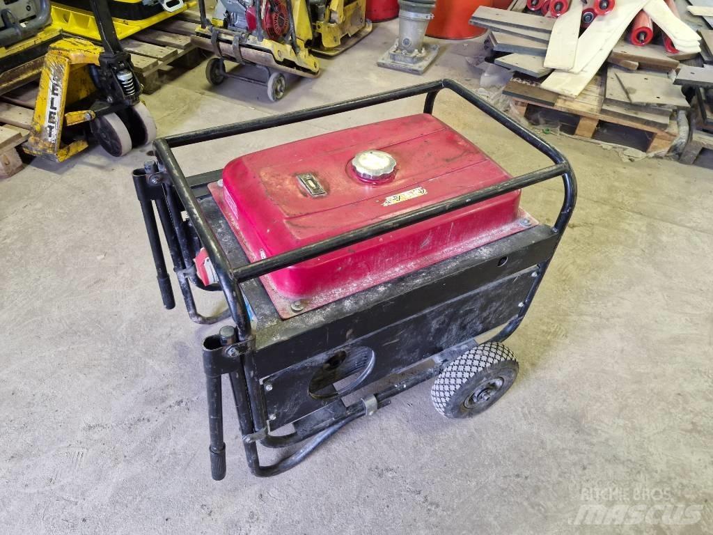 Honda ECMT7000F Petrol Generators