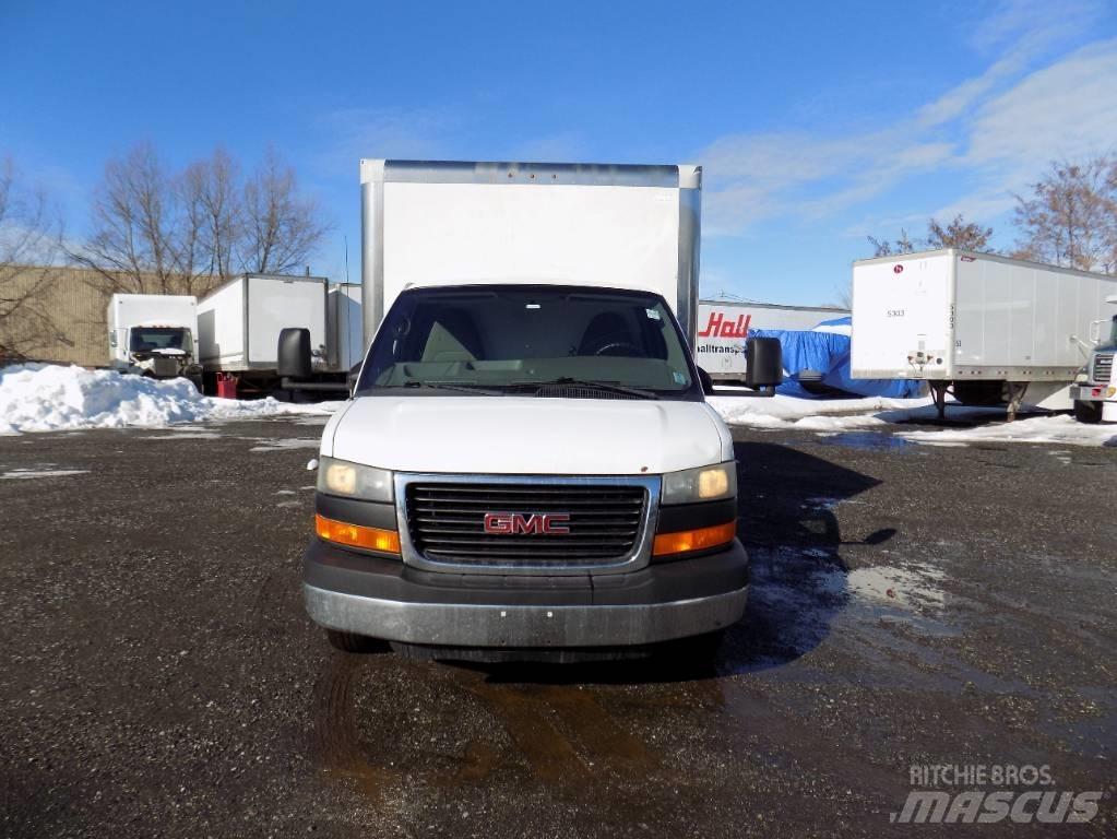 GMC Savana Box trucks