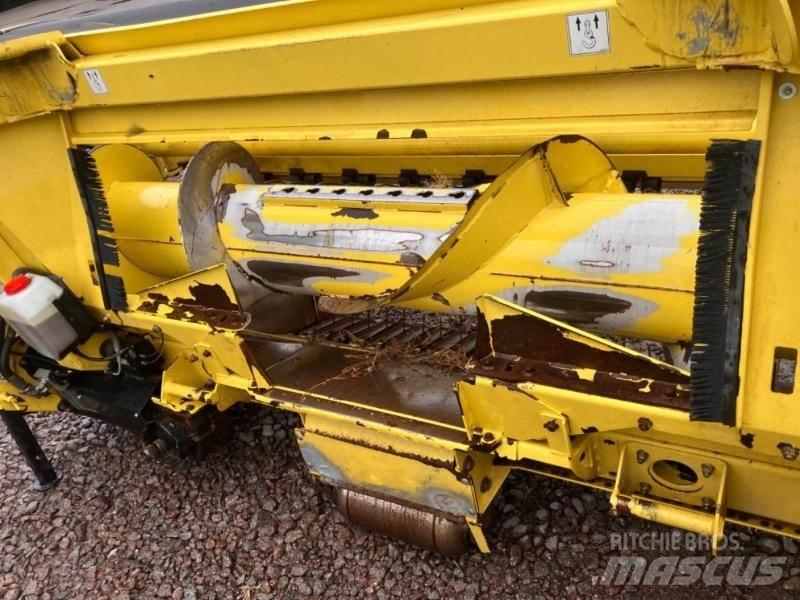 John Deere 8400 Forage harvesters