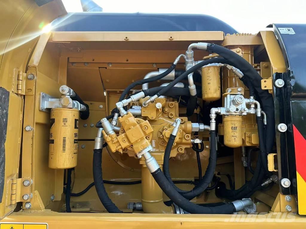 CAT 330D Crawler excavators