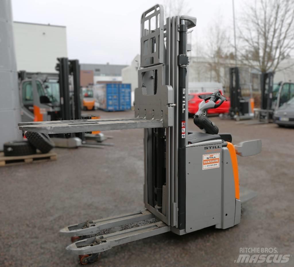 Still EXV-SF20I Pedestrian stacker