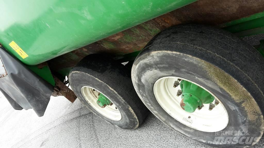 Keenan MF-400 Animal feeders