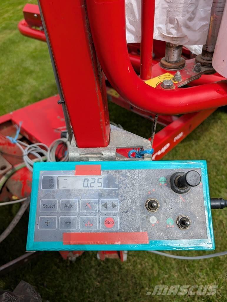 Kverneland 7120 Wrappers