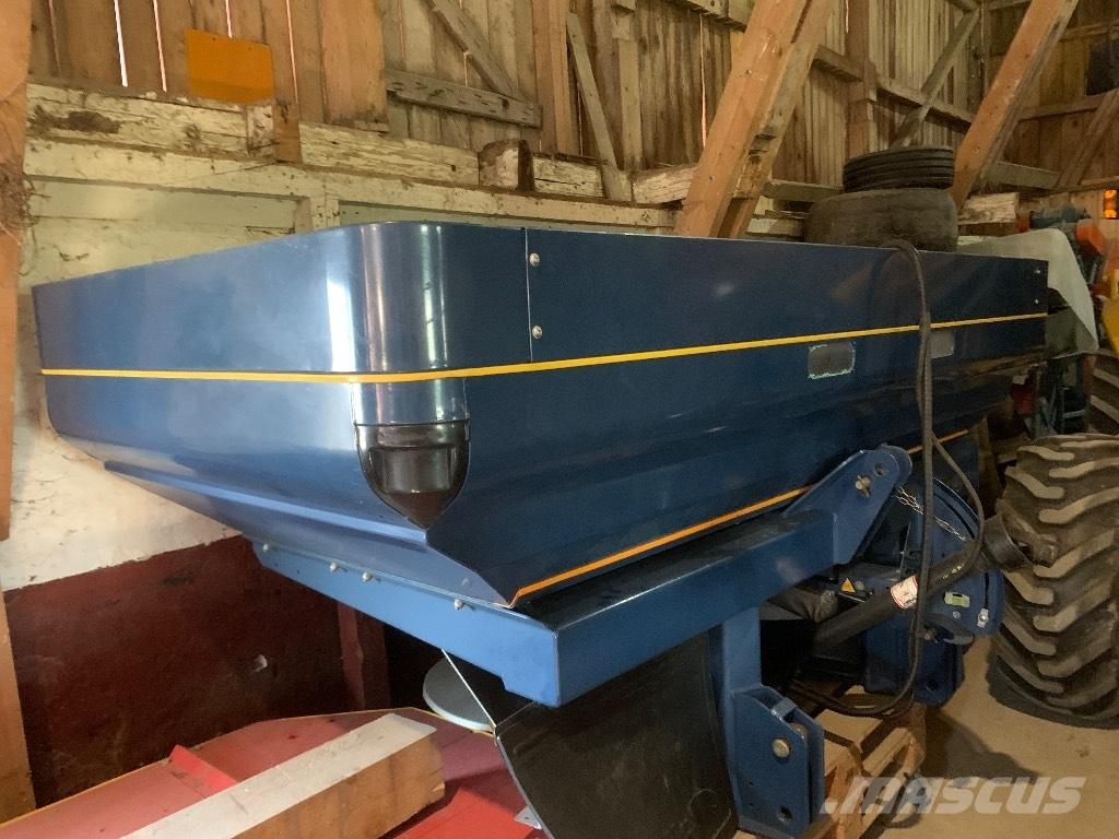 Bogballe M2 Mineral spreaders