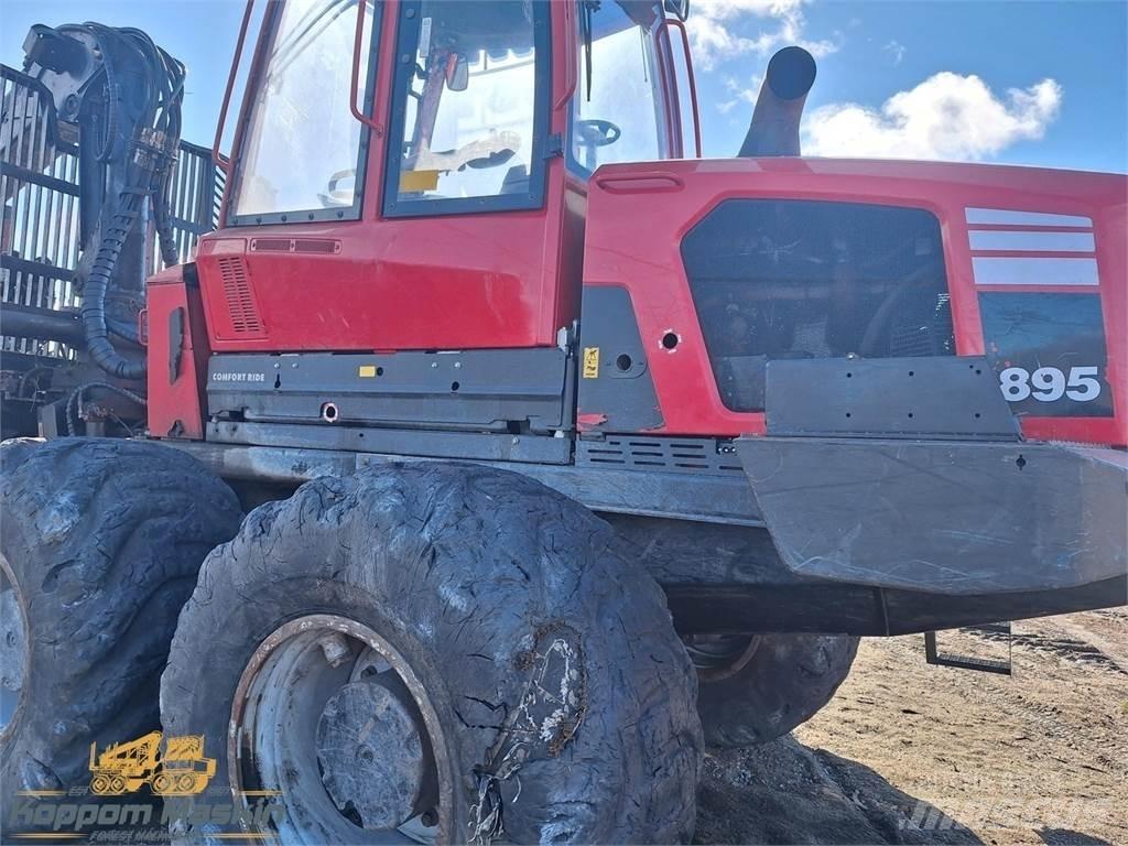 Komatsu 895 Harvesters