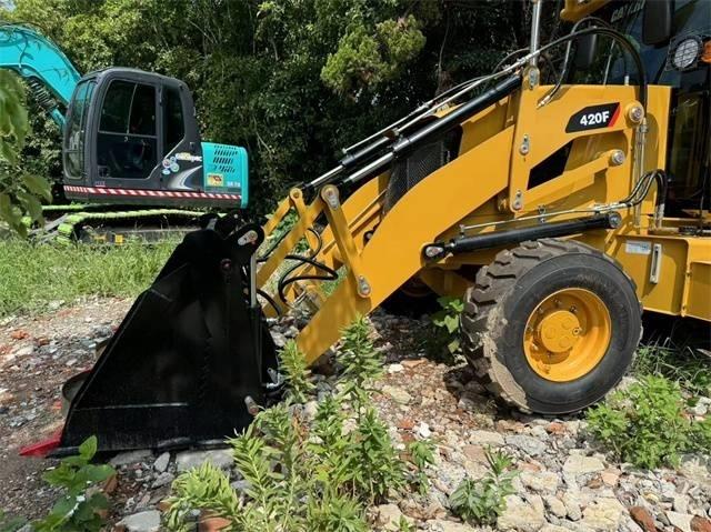 CAT 420 F Backhoe