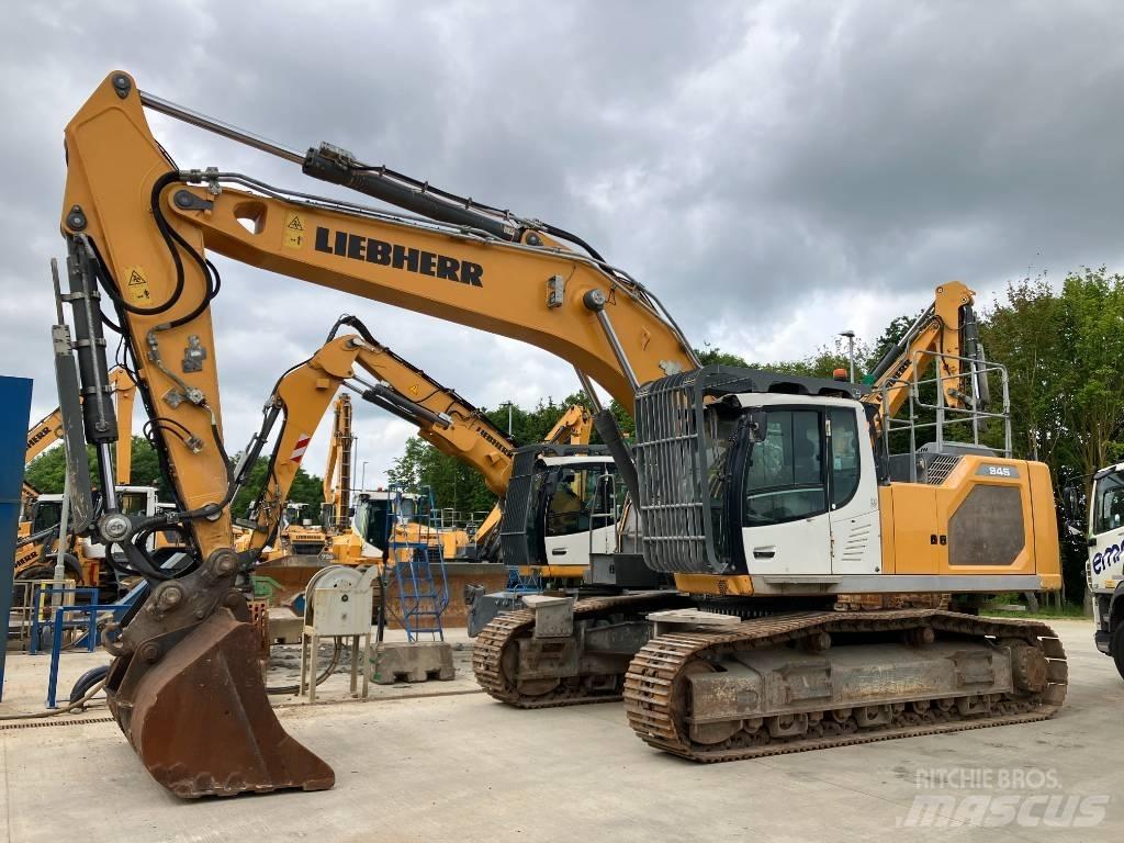 Liebherr R 945 Crawler excavators