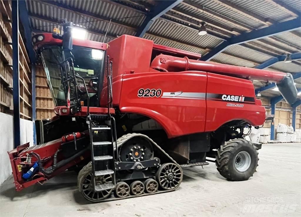 Case IH 9230 Combine harvesters